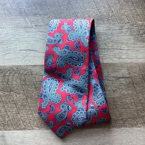 Woodward 100% Silk Necktie Red Navy Paisley Vintage Classic Preppy Career Office